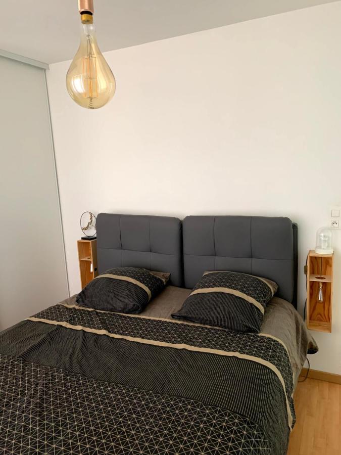 Appartement Cosy A Quelques Minutes Du Centre Châlons-en-Champagne Екстериор снимка