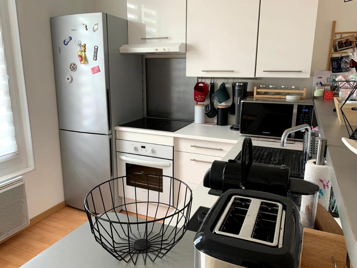 Appartement Cosy A Quelques Minutes Du Centre Châlons-en-Champagne Екстериор снимка
