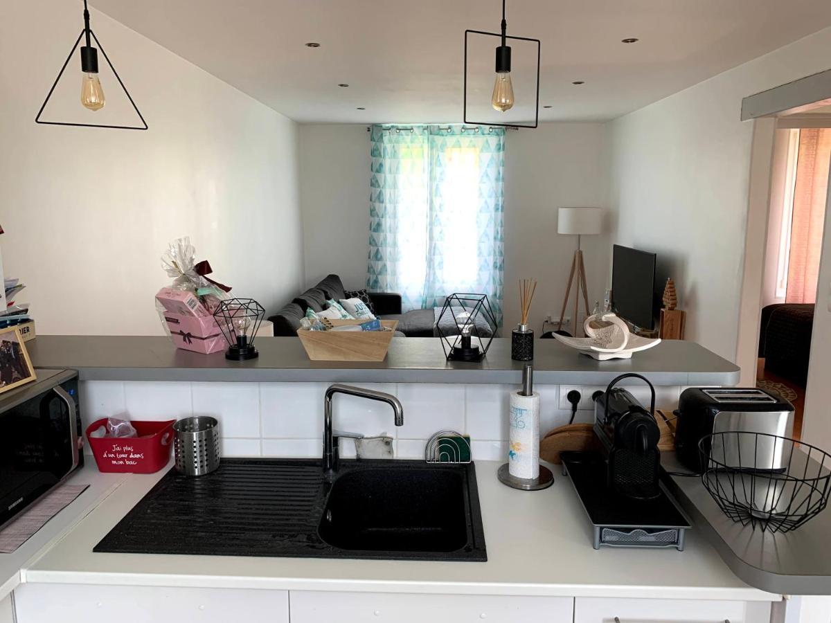 Appartement Cosy A Quelques Minutes Du Centre Châlons-en-Champagne Екстериор снимка